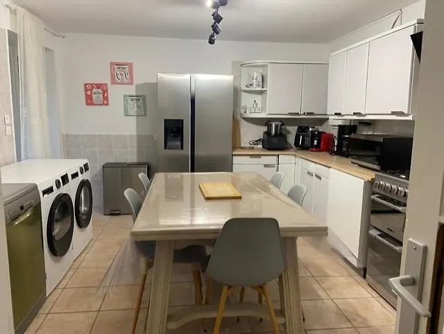 4 Avec Salle De Douche Et Wc Privative Saint-Quentin-des-Pres